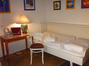 18139261-Ferienwohnung-2-Husum-300x225-5