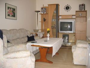 18139722-Ferienwohnung-2-Husum-300x225-3