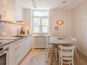 23966621-Ferienwohnung-6-Husum-300x225-5