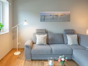 23966700-Ferienwohnung-3-Husum-300x225-3