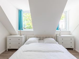 23966946-Ferienwohnung-4-Husum-300x225-5