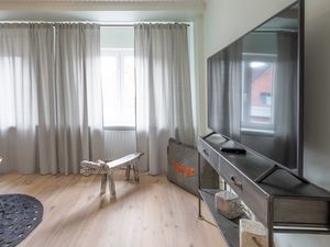 23967021-Ferienwohnung-2-Husum-300x225-1