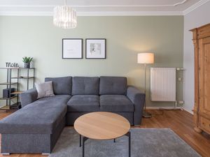 23967060-Ferienwohnung-4-Husum-300x225-1