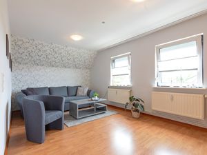 23967160-Ferienwohnung-3-Husum-300x225-5