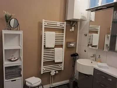das Badezimmer