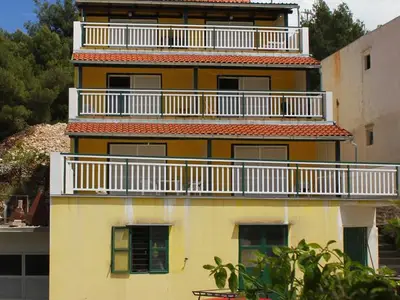 Ferienwohnung für 3 Personen in Hvar 2/10