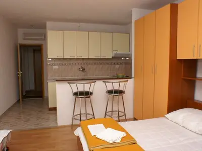 Ferienwohnung für 3 Personen in Hvar 9/10