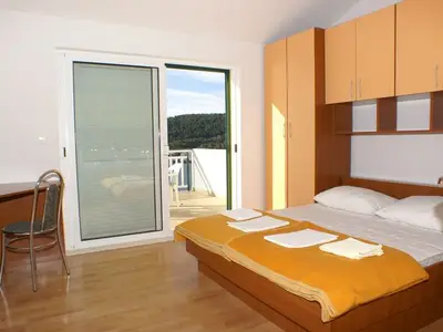 Ferienwohnung für 3 Personen in Hvar 8/10
