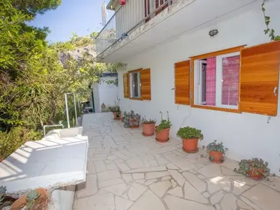 Ferienwohnung für 3 Personen in Hvar 1/8