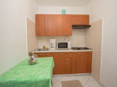 Ferienwohnung für 3 Personen in Hvar 4/8