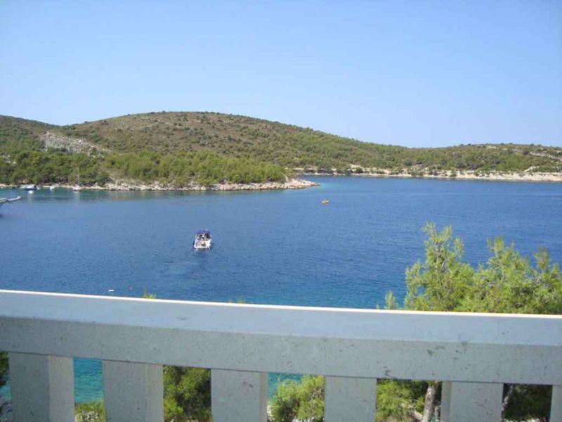 23779051-Ferienwohnung-3-Hvar-800x600-2