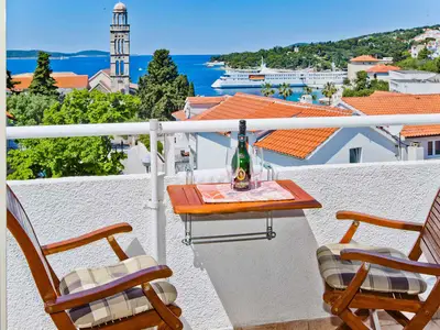 Ferienwohnung für 2 Personen (35 m²) in Hvar 2/10
