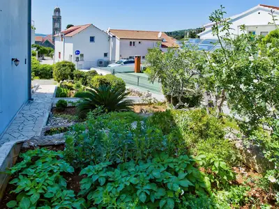 Ferienwohnung für 2 Personen (35 m²) in Hvar 5/10