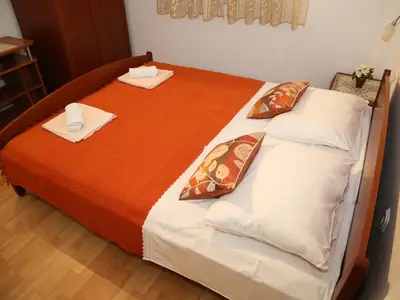 Ferienwohnung für 2 Personen in Hvar 9/10