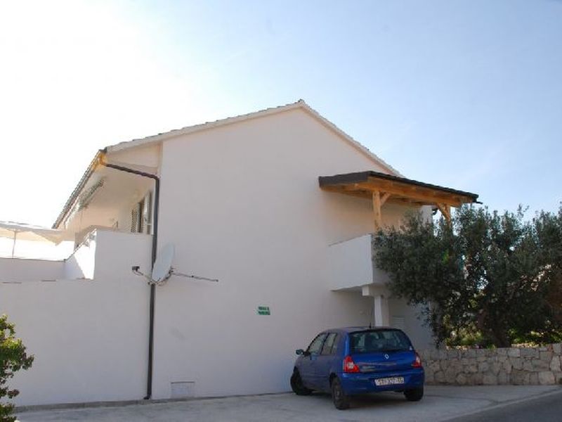 23545162-Ferienwohnung-0-Hvar-800x600-0