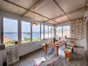 Ferienwohnung für 7 Personen (90 m²) in Hvar