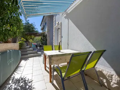 Ferienwohnung für 2 Personen (36 m²) in Hvar 3/10