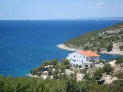 Ferienwohnung für 4 Personen (56 m²) in Hvar 1/10