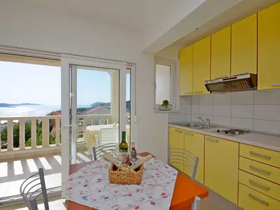 Ferienwohnung für 2 Personen (40 m²) in Hvar 5/10