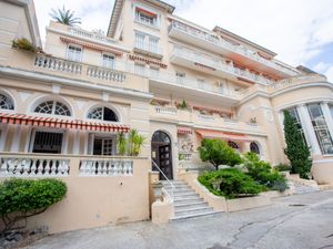 23868518-Ferienwohnung-6-Hyères-300x225-1