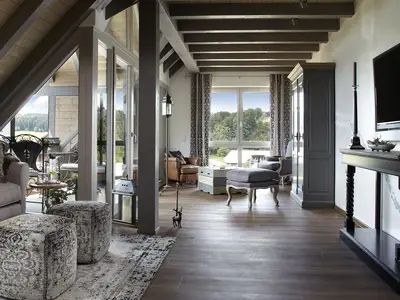 Photo, INSIDE, OUTSIDE