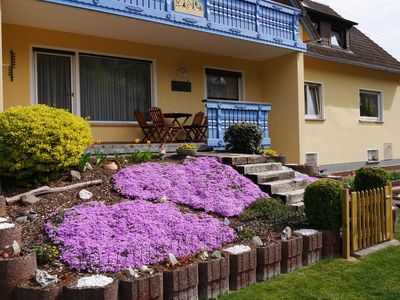 Terrasse mit Blick auf den Garten