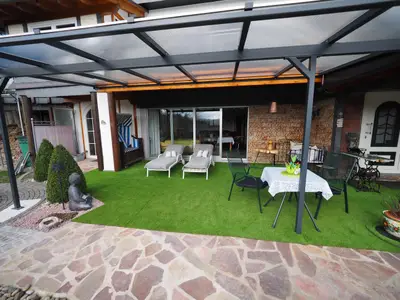 Überdachte Terrasse