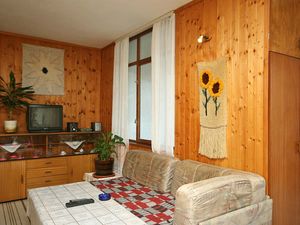 18323878-Ferienwohnung-4-Igrane-300x225-3