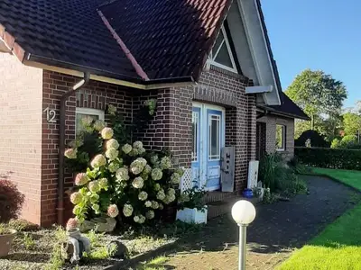 Ferienwohnung für 4 Personen (100 m²) in Ihlow 1/10