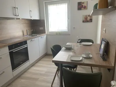 Küche mit Essbereich