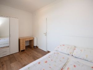 23553185-Ferienwohnung-6-Ika-300x225-4