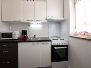 19125781-Ferienwohnung-3-Ika-300x225-4