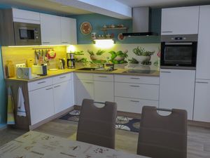 2145253-Ferienwohnung-2-Ilmenau-300x225-2