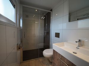 23974001-Ferienwohnung im Ferienpark-4-Biddinghuizen-300x225-5