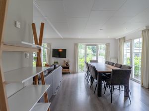 23987730-Ferienwohnung im Ferienpark-10-Brunssum-300x225-3