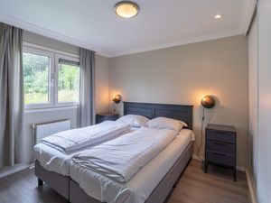 23987730-Ferienwohnung im Ferienpark-10-Brunssum-300x225-4