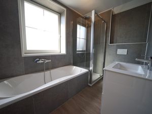 23987792-Ferienwohnung im Ferienpark-12-Echt-Susteren-300x225-5