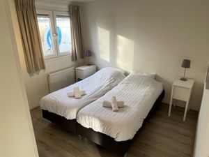 23987608-Ferienwohnung im Ferienpark-10-Hellevoetsluis-300x225-2