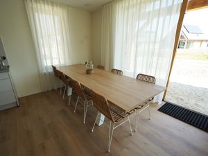 23987939-Ferienwohnung im Ferienpark-10--300x225-4