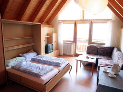 Schlaf-/Wohnraum mit Doppelbett
