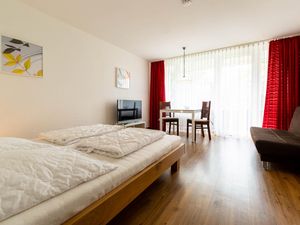 23881249-Ferienwohnung-2-Immenstaad am Bodensee-300x225-2