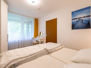 23881315-Ferienwohnung-4-Immenstaad am Bodensee-300x225-4