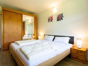 23881323-Ferienwohnung-4-Immenstaad am Bodensee-300x225-2