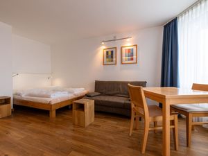 23881316-Ferienwohnung-2-Immenstaad am Bodensee-300x225-2