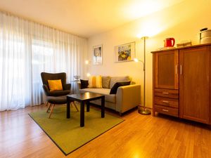 23881327-Ferienwohnung-3-Immenstaad am Bodensee-300x225-1