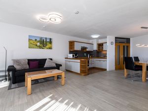 23881357-Ferienwohnung-5-Immenstaad am Bodensee-300x225-0