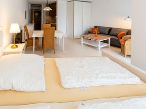 23881355-Ferienwohnung-3-Immenstaad am Bodensee-300x225-3