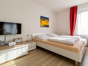 23881356-Ferienwohnung-3-Immenstaad am Bodensee-300x225-2