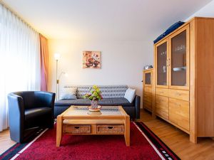 23881354-Ferienwohnung-3-Immenstaad am Bodensee-300x225-0