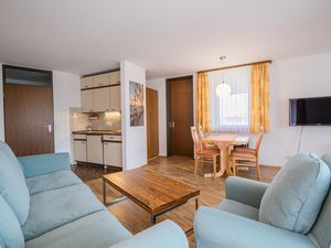 23881389-Ferienwohnung-4-Immenstaad am Bodensee-300x225-3